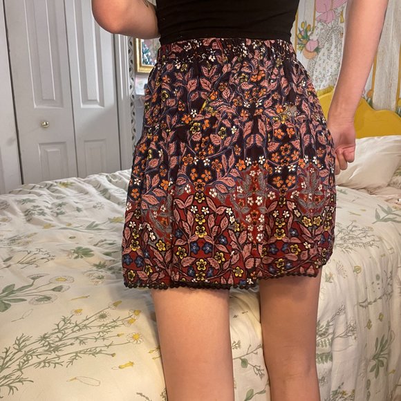 Black Flower skirt with pom poms! - Picture 6 of 10